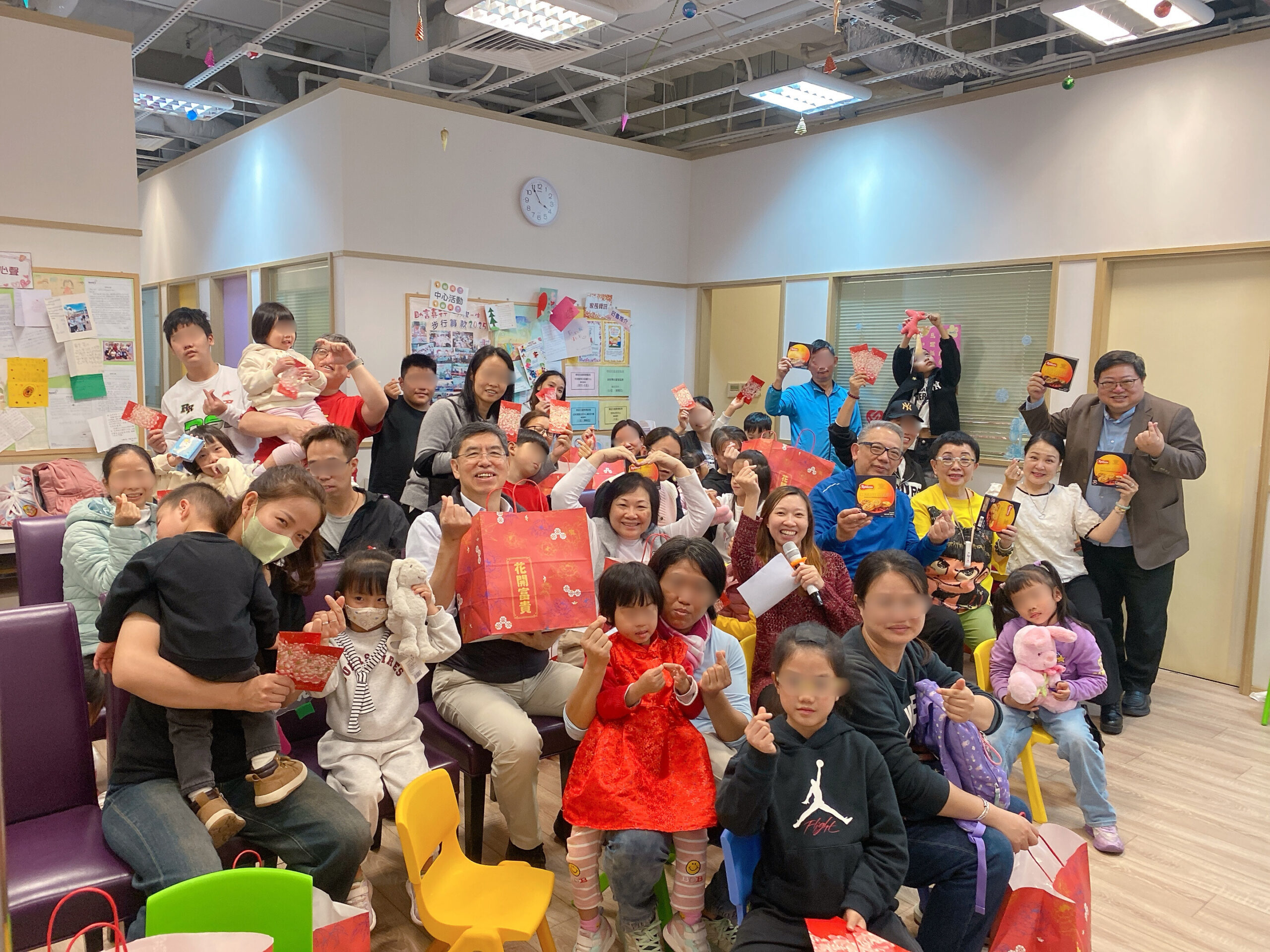庭恩兒童中心 感恩歡樂賀新年